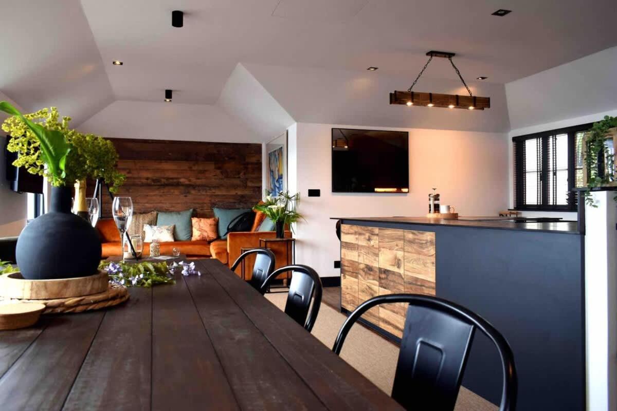 Stunning Waterfront Apartment With Spectacular Views & Parking At 'Captains Loft' Falmouth Exterior photo