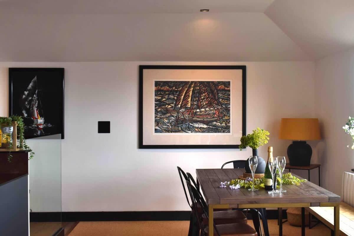 Stunning Waterfront Apartment With Spectacular Views & Parking At 'Captains Loft' Falmouth Exterior photo